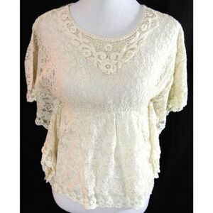 Rhapsody Lace Top Wing Sleeve‎ Size Large